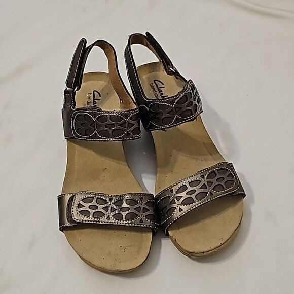 Clarks Comfort Bendable Sandel 7M - Picture 1 of 10